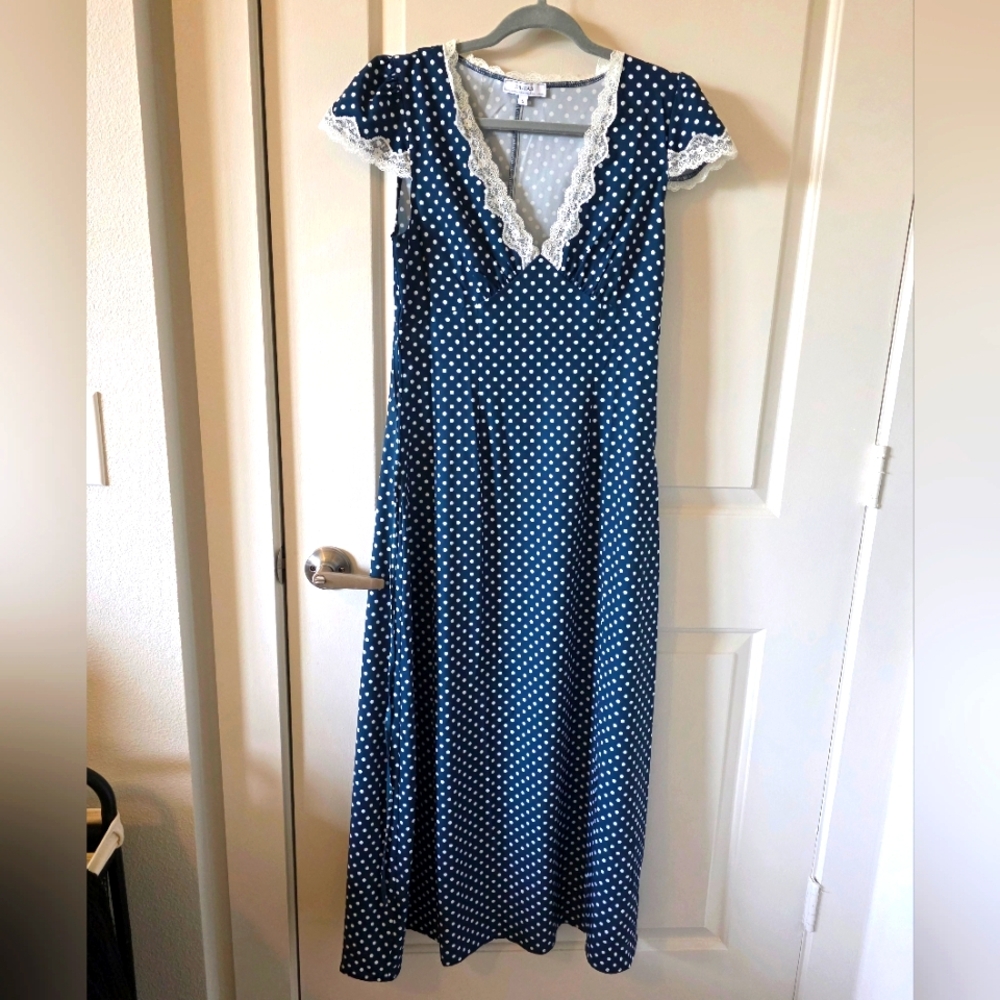 Chic Navy Polka Dot Dress with Lace Trim;Rihoas